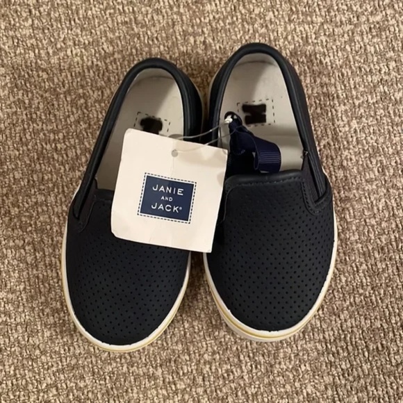 Janie and Jack Navy Blue Leather Perforated Slip On Sneakers Size 6 - Picture 4 of 6